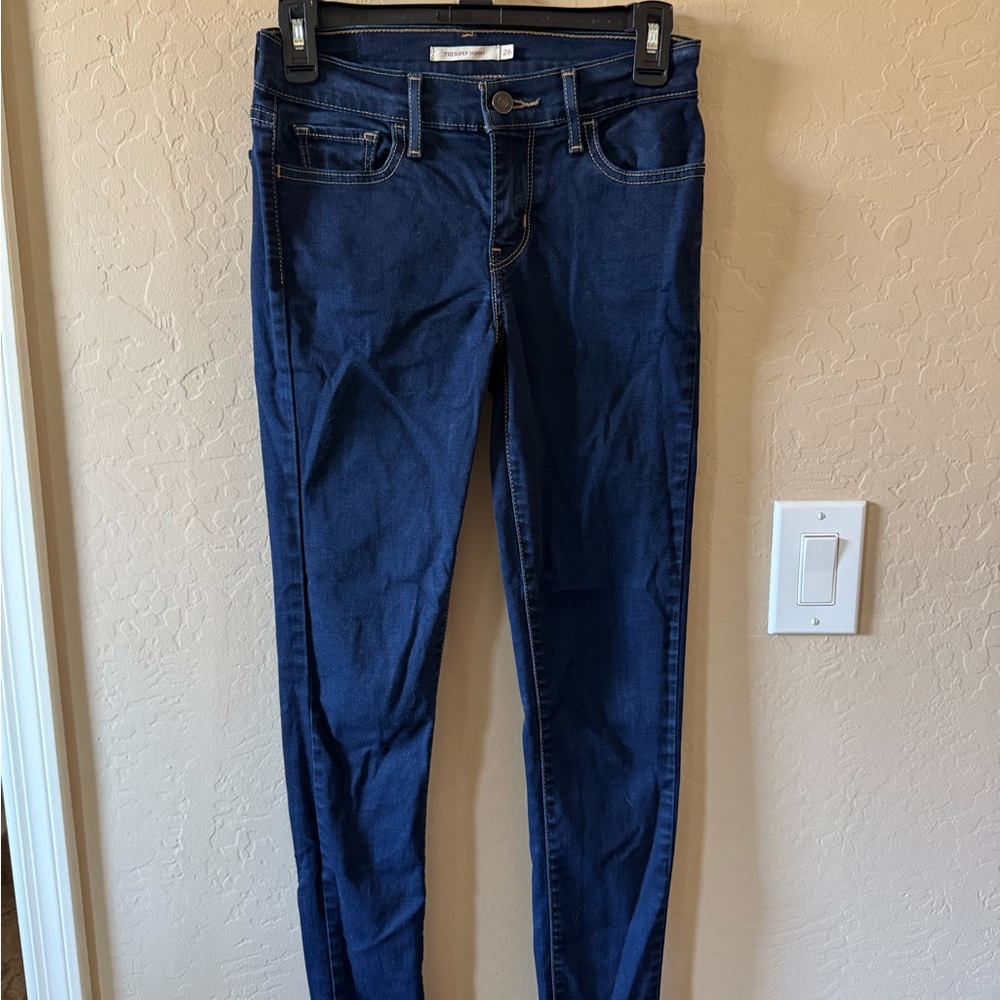 Women's 710 Levis Skinny Jeans